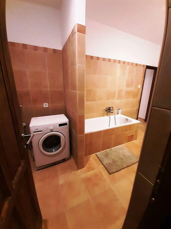 Appartement 2 Bedroom Near Heroes Square *