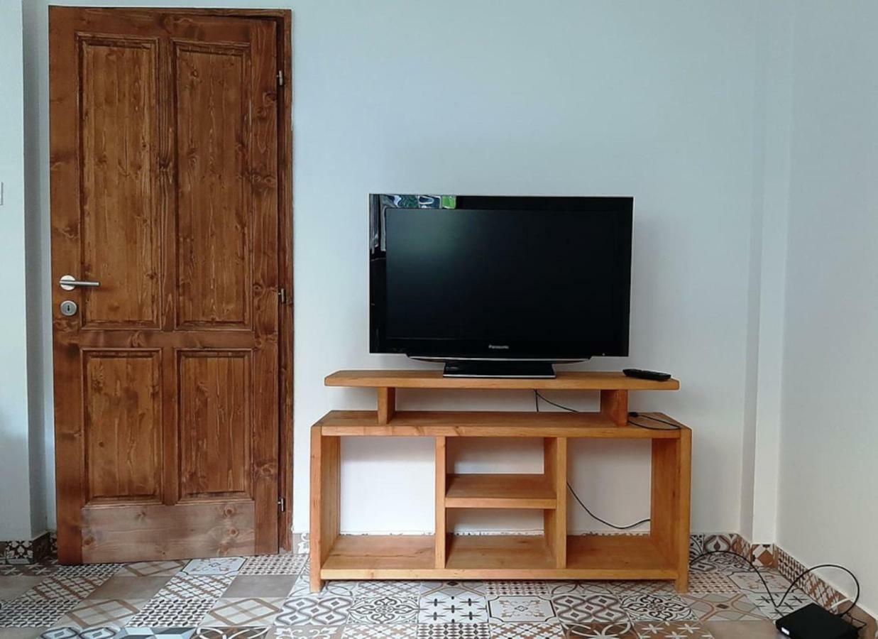 2 Bedroom Near Heroes Square Apartament